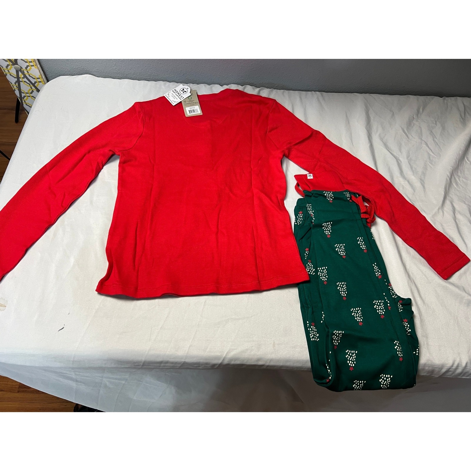 Honest Baby Clothing Womens Xs Red Green Organic Cotton Christmas Pajama Set New — image 2 of 8